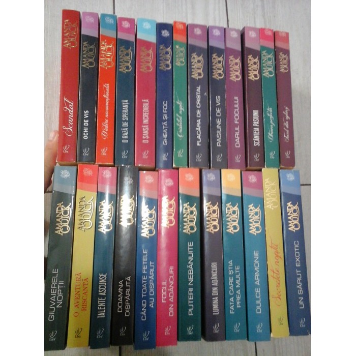 Din seria " Carti romantice "  - AMANDA QUICK - 25 volume